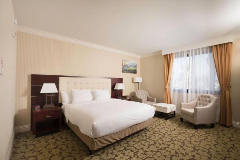Holiday Inn El Monte - Los Angeles By Ihg Ngoại thất bức ảnh